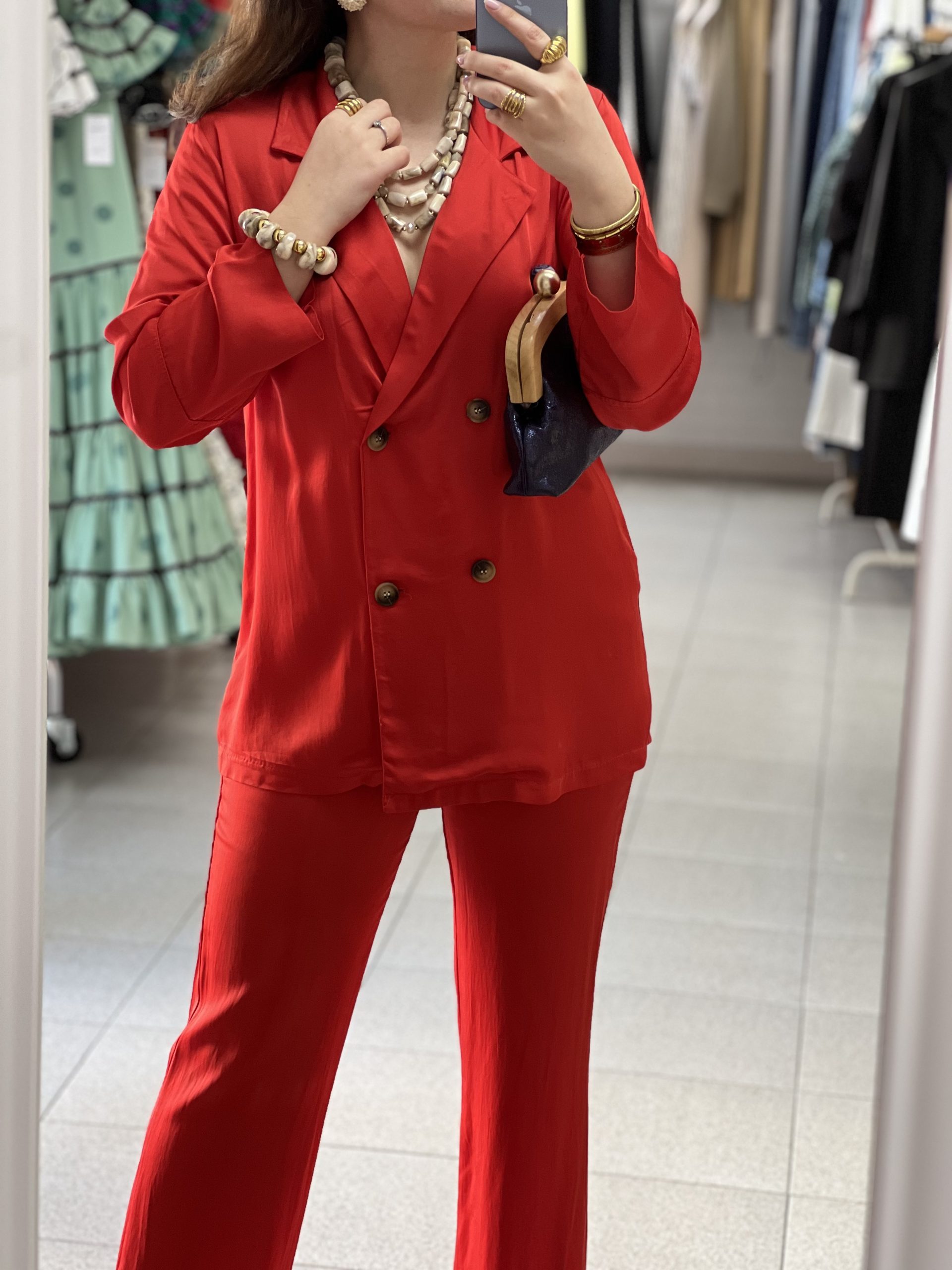 Traje Chaqueta Satén Rojizo - Imagen 2