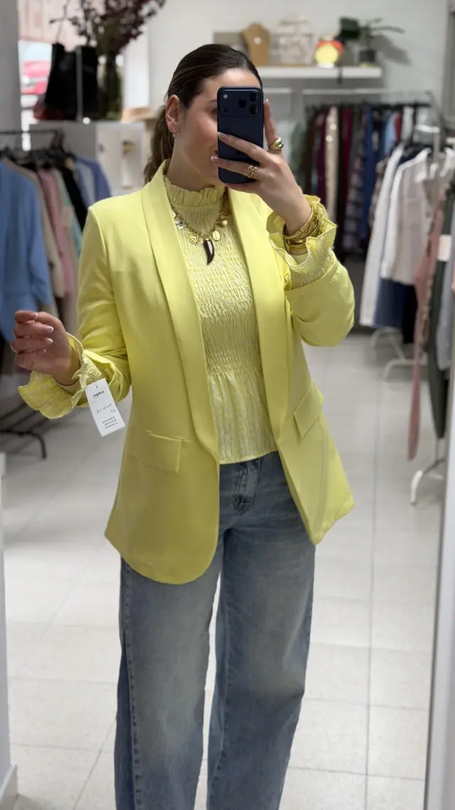 Blazer Amarilla